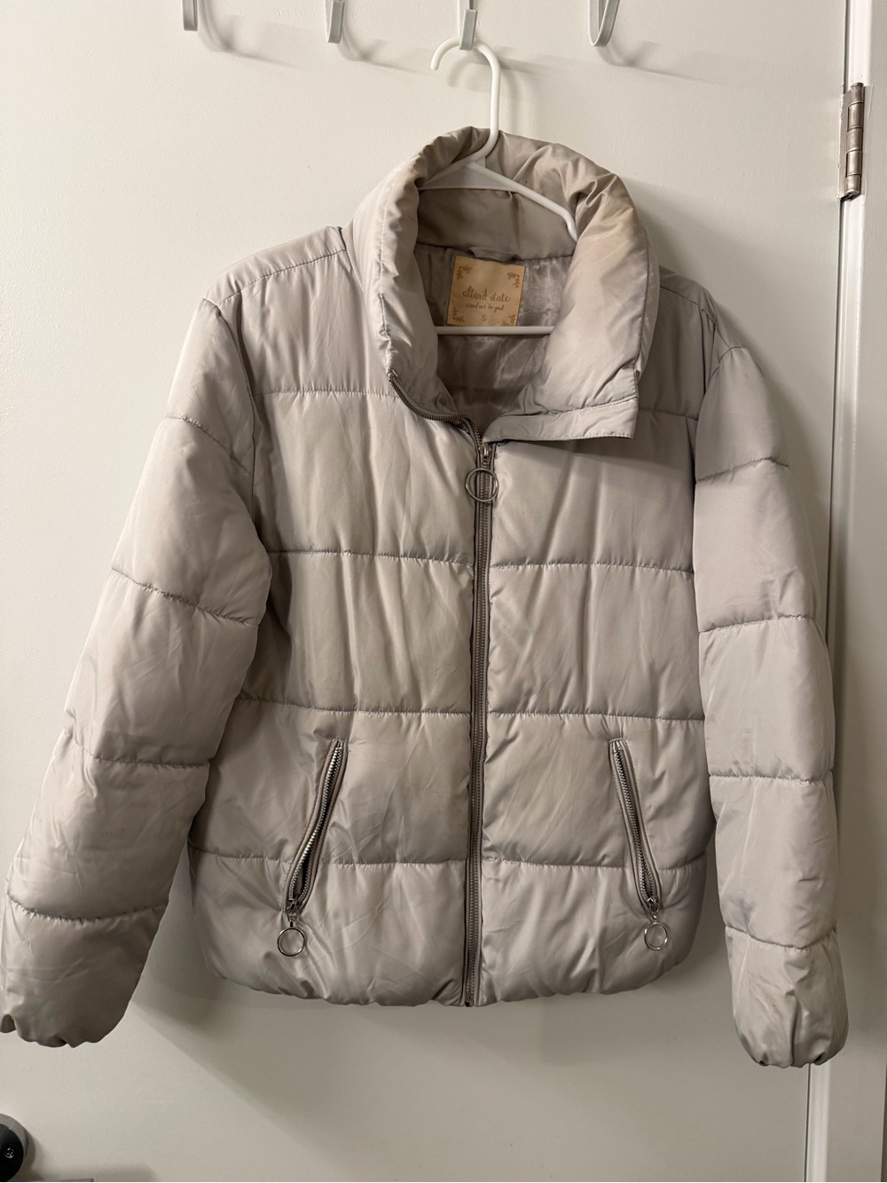 Altarβs State Light Gray Puffer Jacket